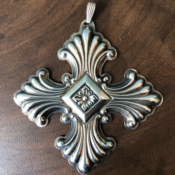 Reed & Barton 925 sterling silver Limited Edition Christmas cross from 1973 - Picture 13 of 13